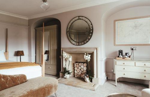 Painswick Hotel | The Falcon Inn