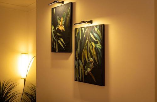 Bury St Edmunds Apartment | The Falcon's Nest - Central