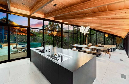 Austin House | The Falling Leaves