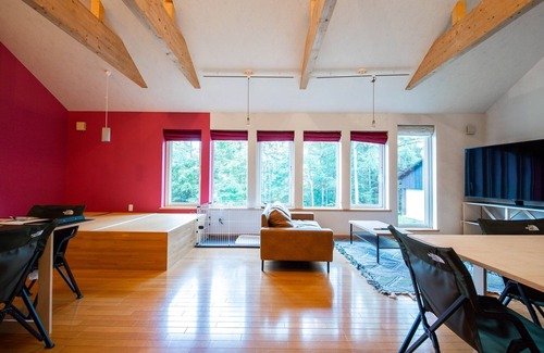 Nakafurano House | THE FAM - THE FAM /Sorachi-gun Hokkaidō