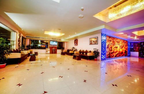 Berhampore Hotel | THE FAME HOTEL