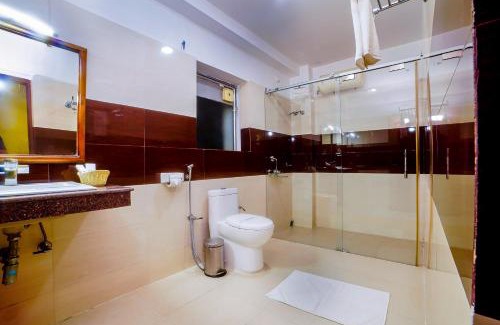 Berhampore Hotel | THE FAME HOTEL