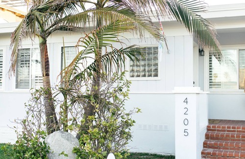 Crown Point House | The Family Beach House