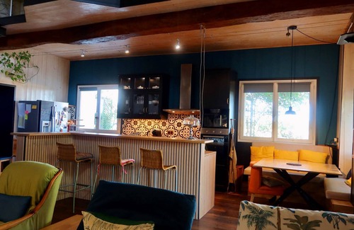 Saint-Laurent-de-la-Barriere House | The Family Home