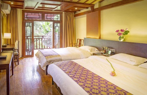 Yangshuo Hotel | The Family Hotel In Yangshuo County