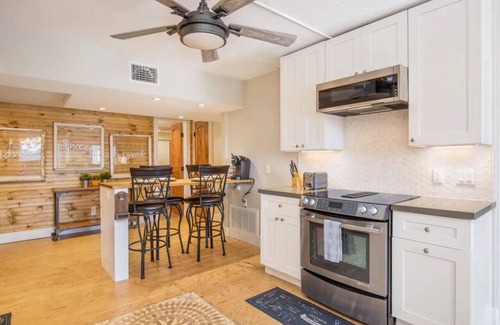 Dripping Springs Other | The Family Retreat in Dripping Springs