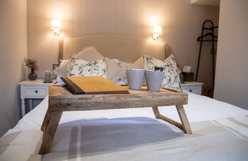 Whatstandwell Bed & Breakfast | The Family Tree