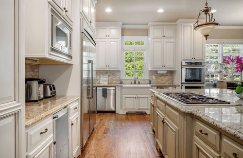 North Buckhead House | The Famous "GOAT MANSION" by Buckhead Goats - Since 2018 ATL