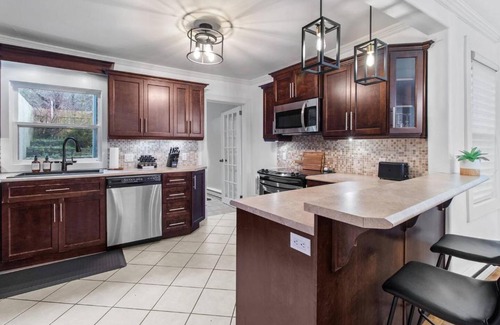 Downtown St. John's House | The Fancy House 3 Bed