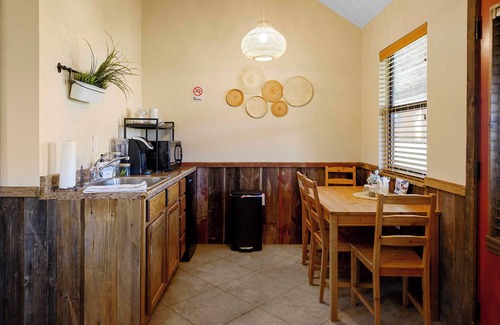 Waco Cabin | The Fantail at Nicole Creek Cabins