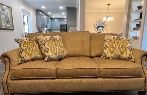 South Tulsa House | The Farm centrally located close to Hwy access