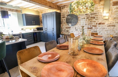 Milford Cottage | THE FARM HOUSE AT WILDERSLEY FARM, family friendly in Belper