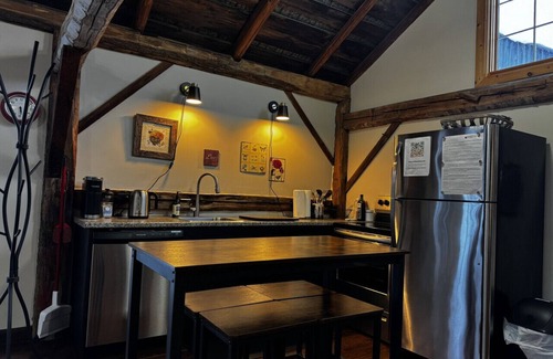 Guelph/Eramosa House | The Farm Shed @ Walnut Ridge Farm, Guelph, Elora, Fergus