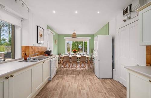 Murthill Other | The Farmhouse - Spacious Countryside Escape with Hot Tub