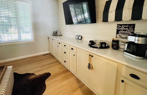 Sisters House | THE FARMHOUSE - A cozy home to Rest, Restore & Create memories.