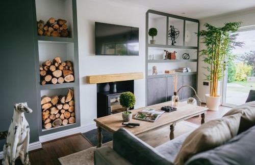 Rhyd-y-foel House | The Farmhouse at Bryn Defaid
