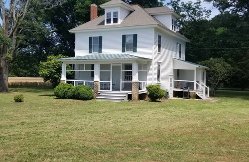 Birdsnest House | The Farmhouse at Chatham Vineyards