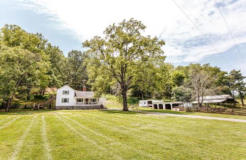 Luray House | The Farmhouse at Hollow Hill