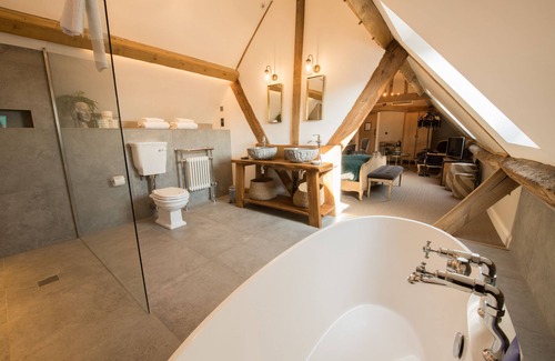 Little Wymondley Hotel | The Farmhouse at Redcoats Restaurant & Hotel