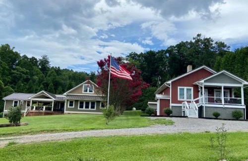 Skyland House | The Farmhouse at Wolfehaven