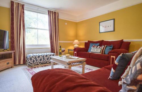 Framlingham House | The Farmhouse Boundary Farm Framlingham