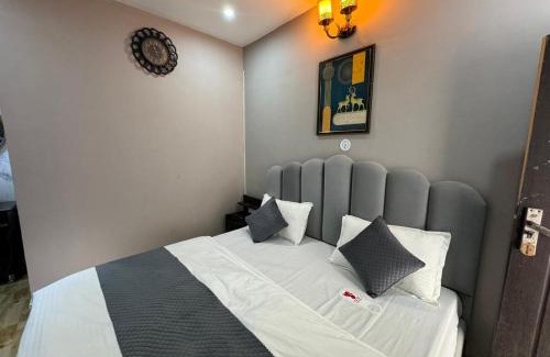 Amritpur Hotel | The FarmHouse Cafe & Lounge