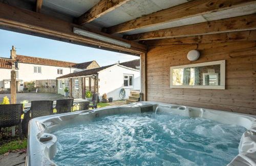 Upton Cheyney House | The Farmhouse with two hot tubs