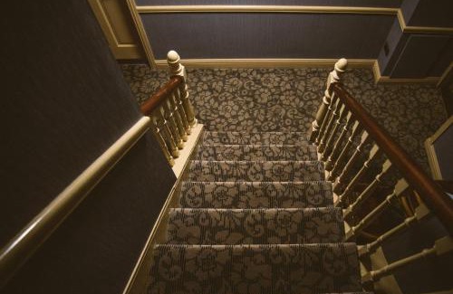 Cavan Hotel | The Farnham Arms Hotel