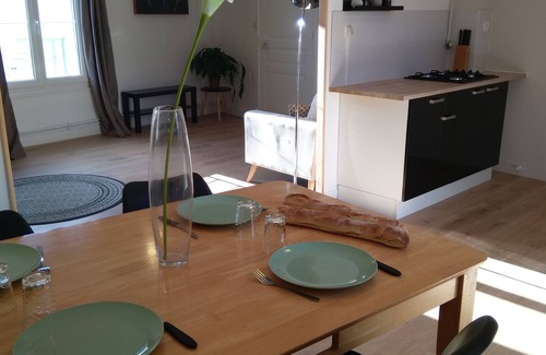 Cheille Apartment | The feather and the lily