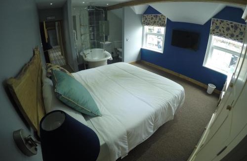 Ruthin House | The Feathers