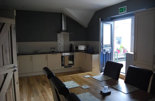 Ruthin House | The Feathers