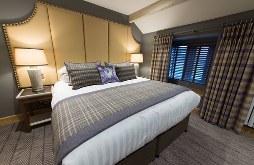 Fence Hotel | The Fence Gate Lodge