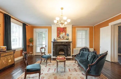 Orange House | The Fenton Room in historic Holladay House