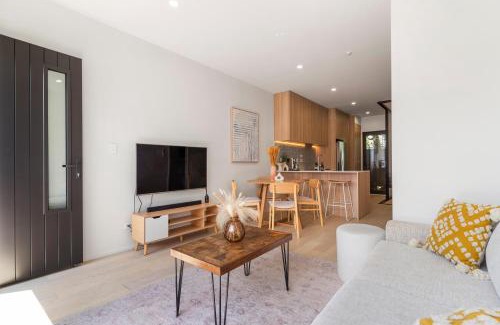 Mount Albert Apartment | The Fern at The Alberton