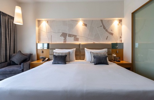 Goregaon East Hotel | The Fern Goregaon