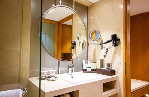 Goregaon East Hotel | The Fern Goregaon
