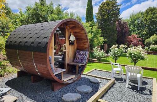 Benhar House | The Fern & Thistle Luxury Accommodation- Drinks, Hotpool, Sauna