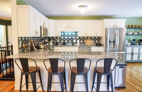 Brevard House | The Fernwood Mountain Luxury Family Escapen Newly Renovated in Connestee Falls