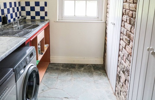 Ramelton Cottage | THE FERRY HOUSE, pet friendly in Ramelton, County Donegal