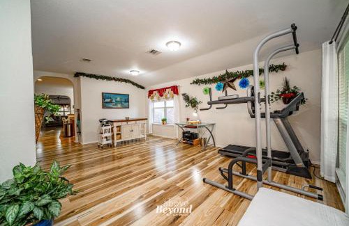 West San Antonio House | The Festive Veteran