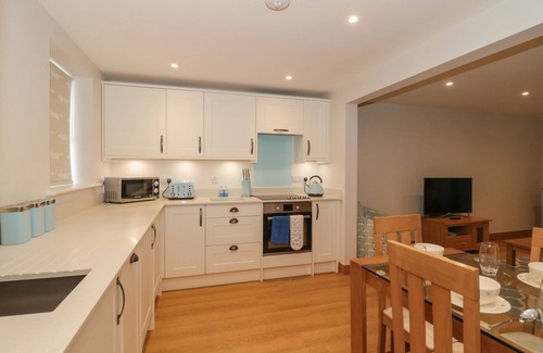 Bruton Cottage | THE FINAL FURLONG, pet friendly, with a garden in Bruton