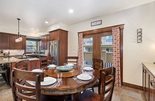 Greeley House | The Fireside Retreat | 6 BD, Sauna, Home Theater