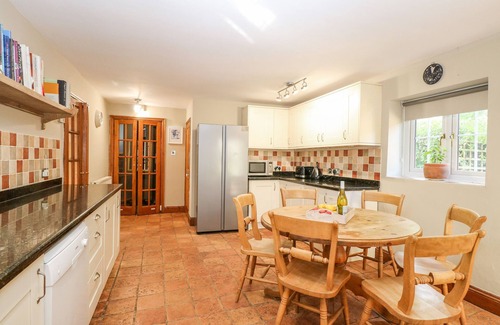 East Dereham Cottage | THE FIRS, pet friendly, character holiday cottage in Dereham