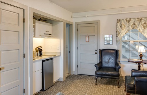 Nags Head Bed & Breakfast | The First Colony Inn