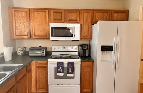 Stuart House | The Fish House In Historic Port Salerno - RV & Boat Trailer Parking Available!