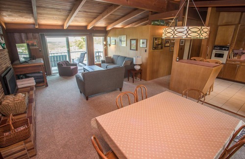 Cleone House | The Fish House - Midcentury Modern - Walk to Beach