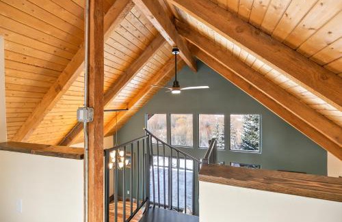 Blue River House | The Fishermans Place Peaceful with Mountain Views