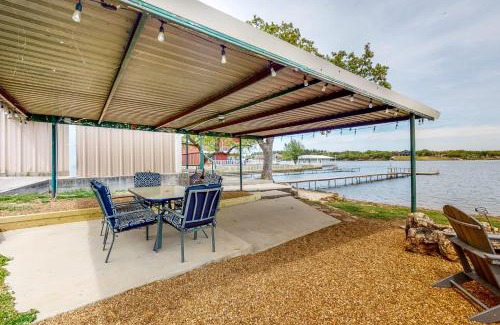 Bowie House | The Fishing Hole