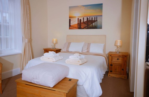 Ham Hotel | The Five Bells