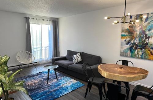 Quartier des Spectacles Apartment | The FIVE